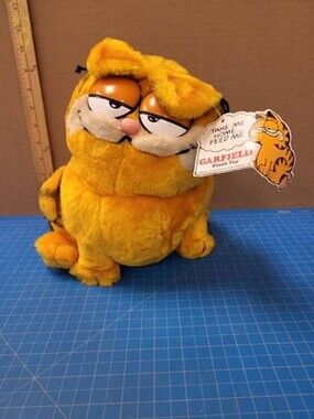 Vintage 1978 Dakin Garfield Plush Toy With Tags Collectible Cartoon Cat Stuffed